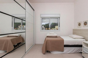 Apartamento 404-B no Águas Azuis: Conforto e Localização Privilegiada em Bombinhas!